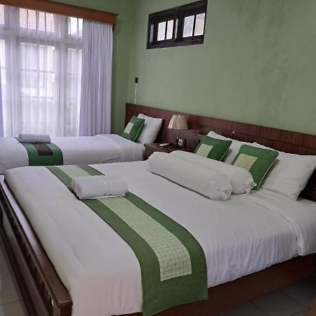 Griya Jene Homestay Syariah Ngabean Екстер'єр фото