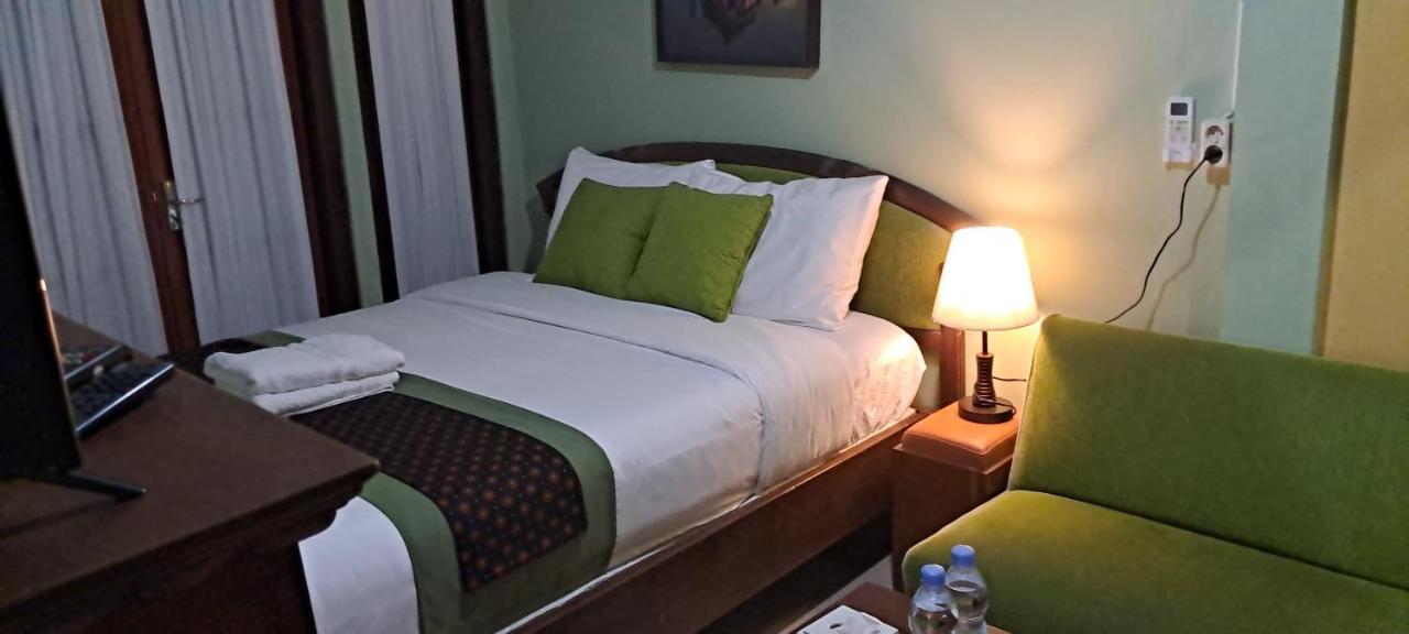 Griya Jene Homestay Syariah Ngabean Екстер'єр фото